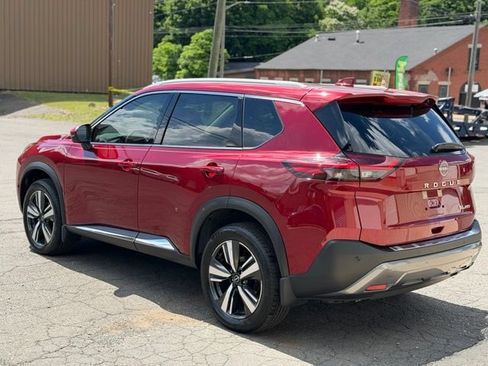 Used 2023 Nissan Rogue SL AWD/4WD image 8