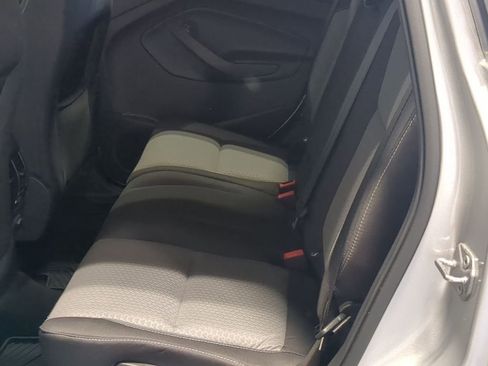 Used 2019 Ford Escape SE FWD image 22