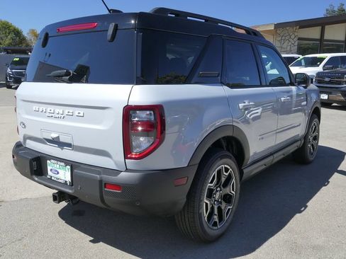 New 2026 Ford Bronco Sport Outer Banks w/ Outer Banks Tech Package+ AWD/4WD image 3