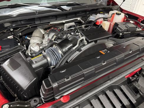 Used 2025 GMC Sierra 2500 AT4X AWD/4WD image 47