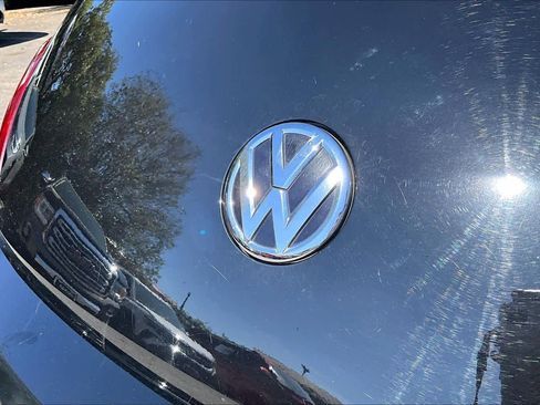 Used 2015 Volkswagen Beetle 1.8T image 33