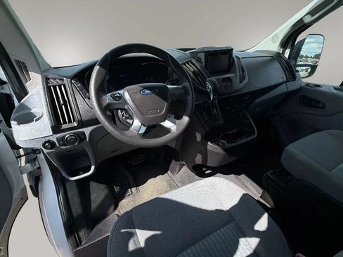 Used 2019 Ford Transit 350 XLT RWD image 12