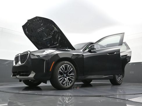 Used 2025 BMW X3 xDrive30i w/ Convenience Package AWD/4WD image 39