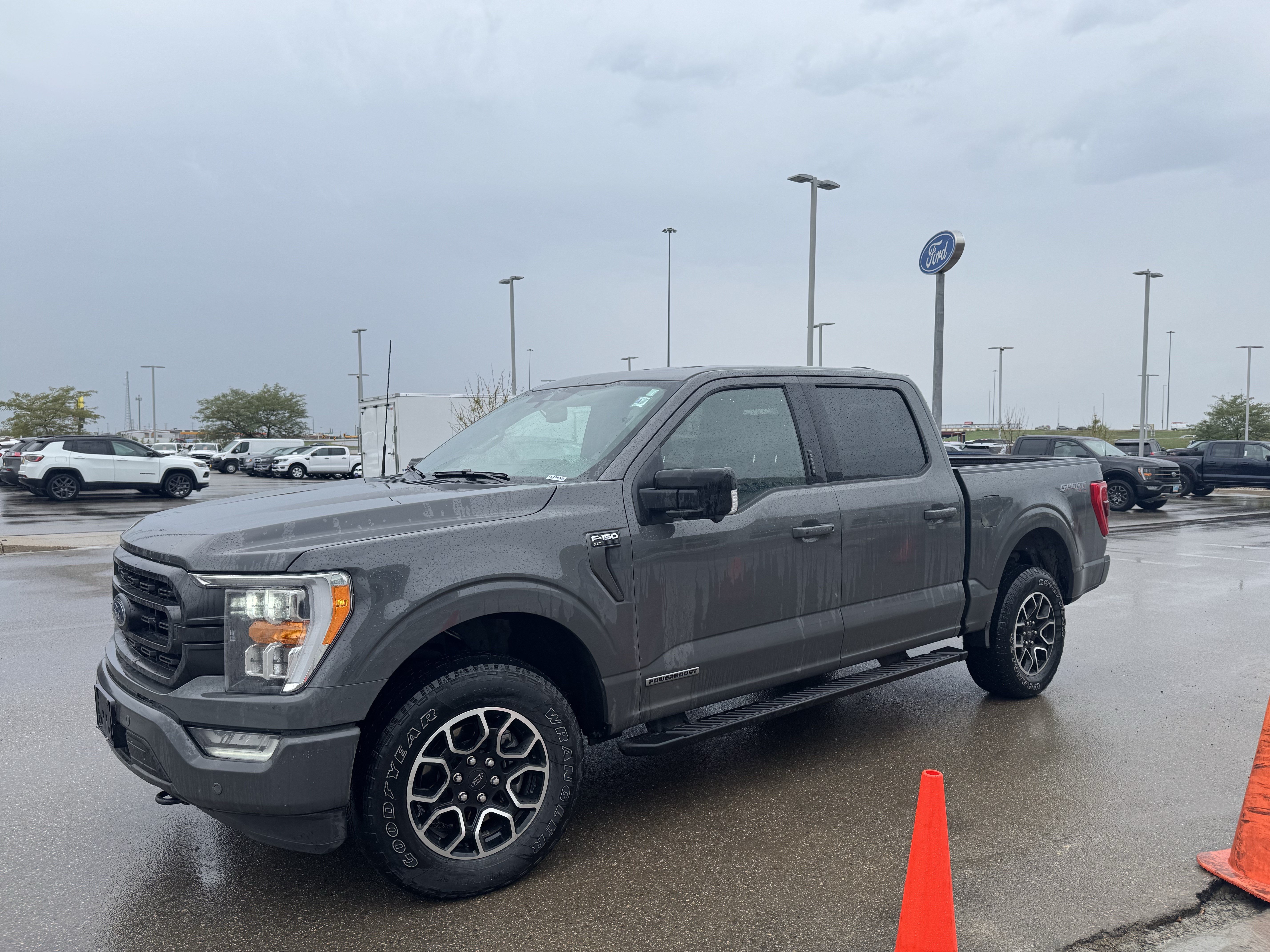 Used 2021 Ford F150 XLT w/ Equipment Group 302A High AWD/4WD image 3