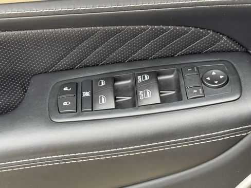 Used 2017 Jeep Grand Cherokee SRT AWD/4WD image 27