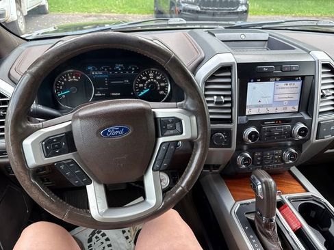 Used 2019 Ford F150 King Ranch w/ Equipment Group 601A Luxury AWD/4WD image 10