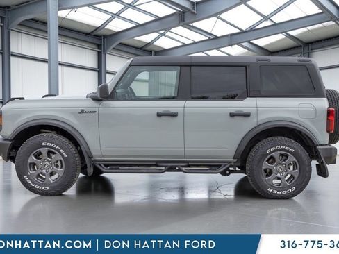 Used 2024 Ford Bronco Big Bend AWD/4WD image 3
