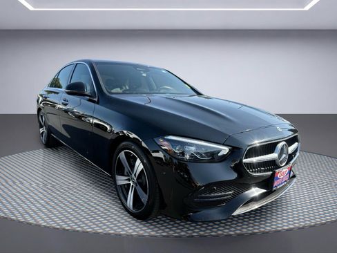 Used 2025 Mercedes-Benz C 300 4MATIC Sedan image 9
