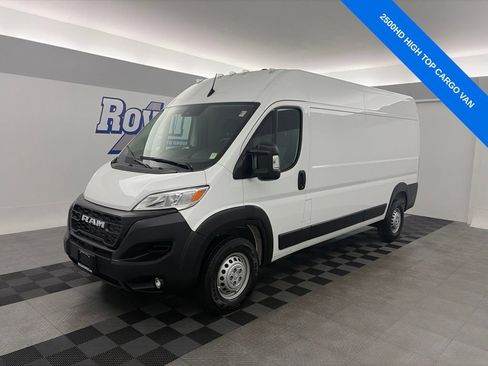 Used 2026 RAM ProMaster 2500 w/ Convenience Group FWD image 1