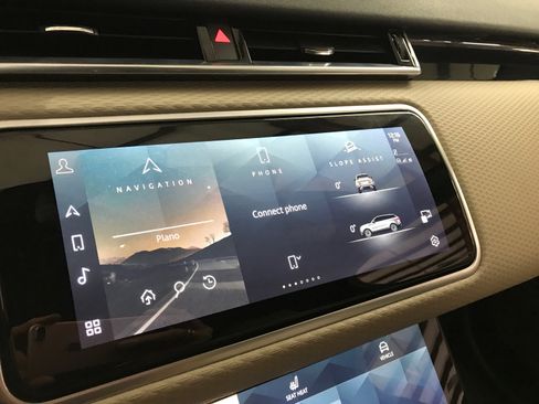 Used 2023 Land Rover Range Rover Velar S AWD/4WD image 18