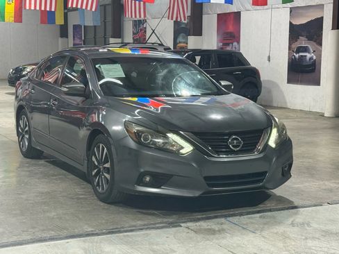 Used 2016 Nissan Altima 2.5 SL w/ 2.5 Technology w/LED Package image 1