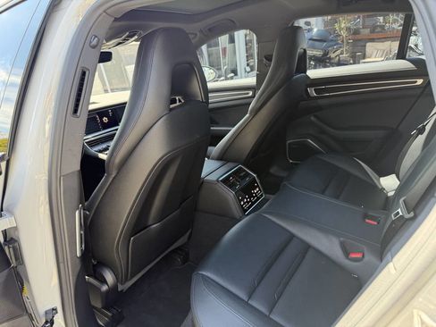 Used 2023 Porsche Panamera image 19