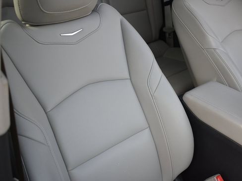 Used 2019 Cadillac XT4 Luxury w/ Cold Weather Package image 24