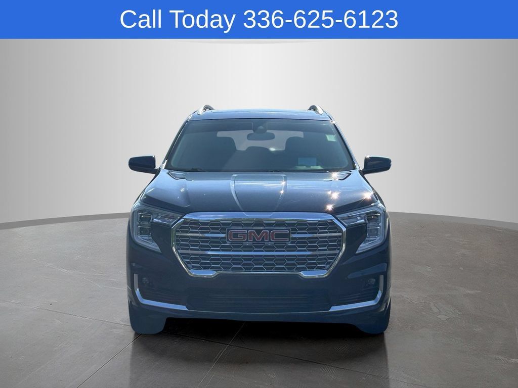 Used 2023 GMC Terrain Denali w/ LPO, 'HIT The Road' Package AWD/4WD image 8