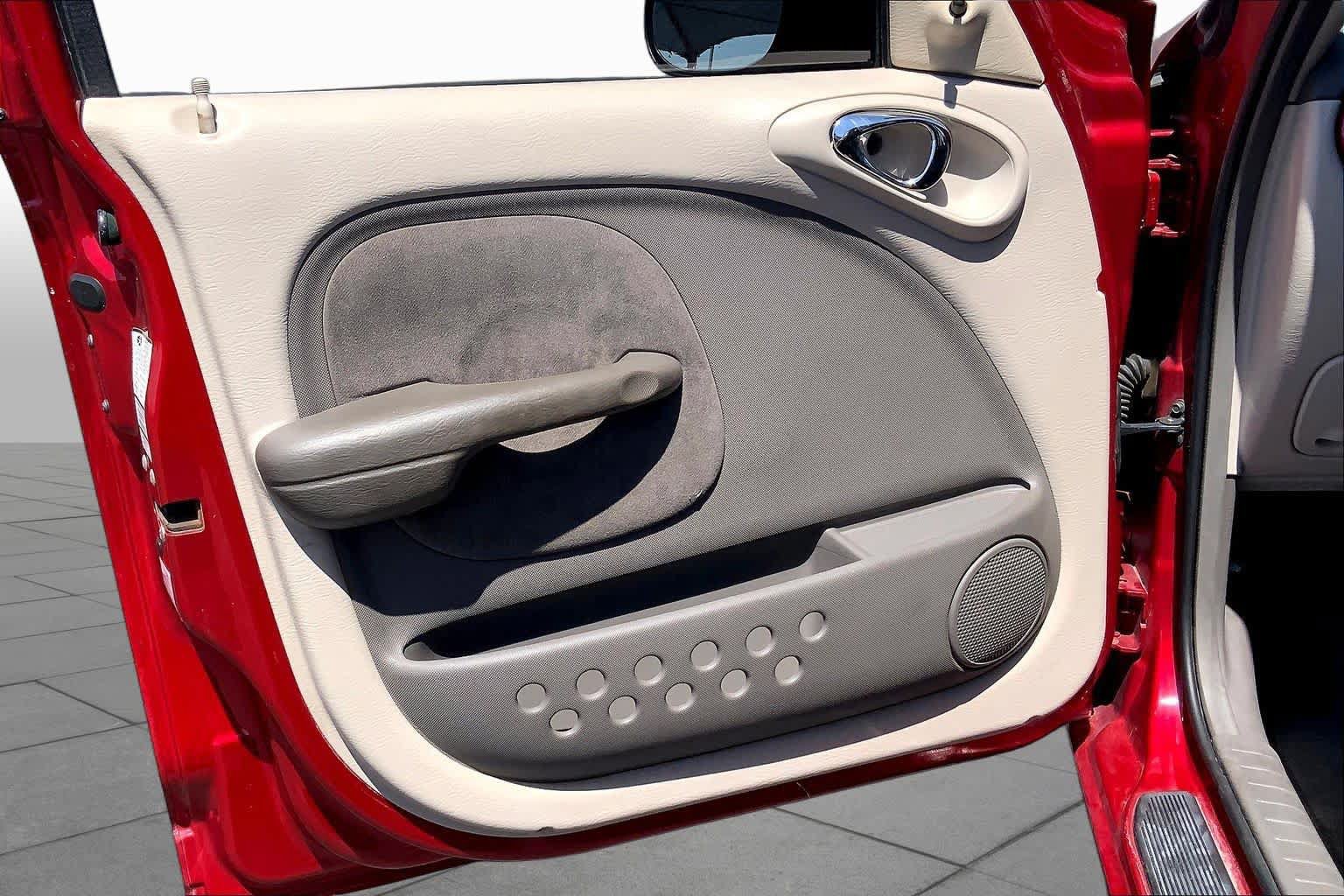 Used 2002 Chrysler PT Cruiser FWD image 21
