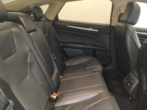 Used 2020 Ford Fusion Titanium AWD/4WD image 19