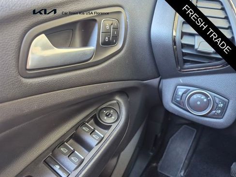 Used 2017 Ford Escape Titanium AWD/4WD image 25
