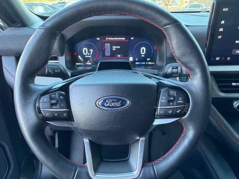 Used 2025 Ford Explorer ST-Line w/ ST-Line Street Pack AWD/4WD image 22