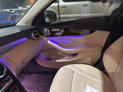 Used 2021 Mercedes-Benz C 300 Sedan image 22