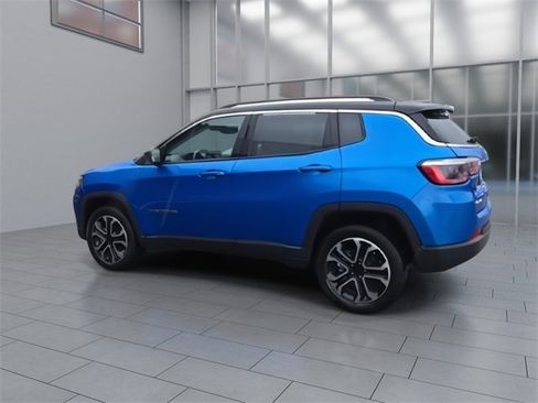 Used 2022 Jeep Compass Limited image 6