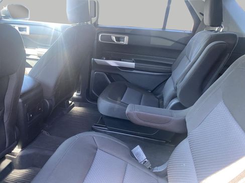Used 2024 Ford Explorer XLT AWD/4WD image 13