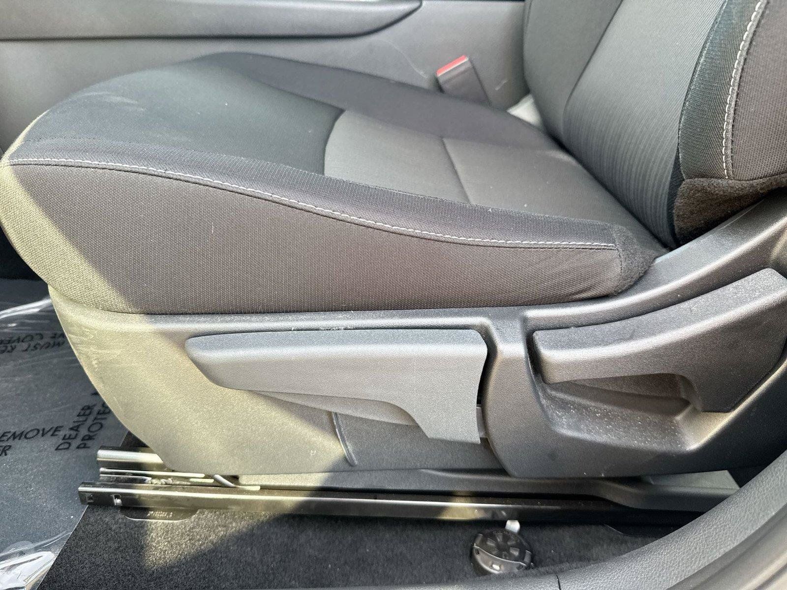 Used 2025 Nissan Sentra SV w/ Lighting Package FWD image 4