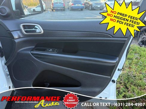 Used 2015 Jeep Grand Cherokee Laredo w/ Quick Order Package 23E AWD/4WD image 26