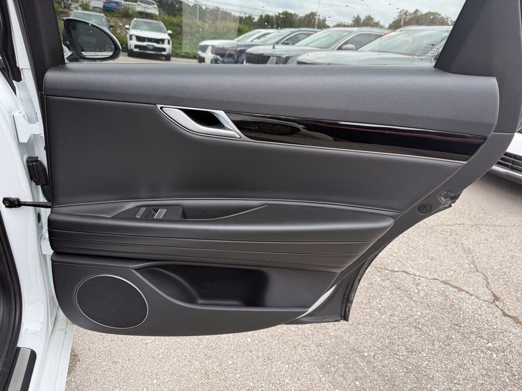 Used 2021 Genesis G80 2.5T AWD/4WD image 15