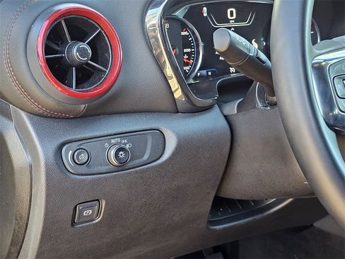 Used 2025 Chevrolet Blazer RS image 17