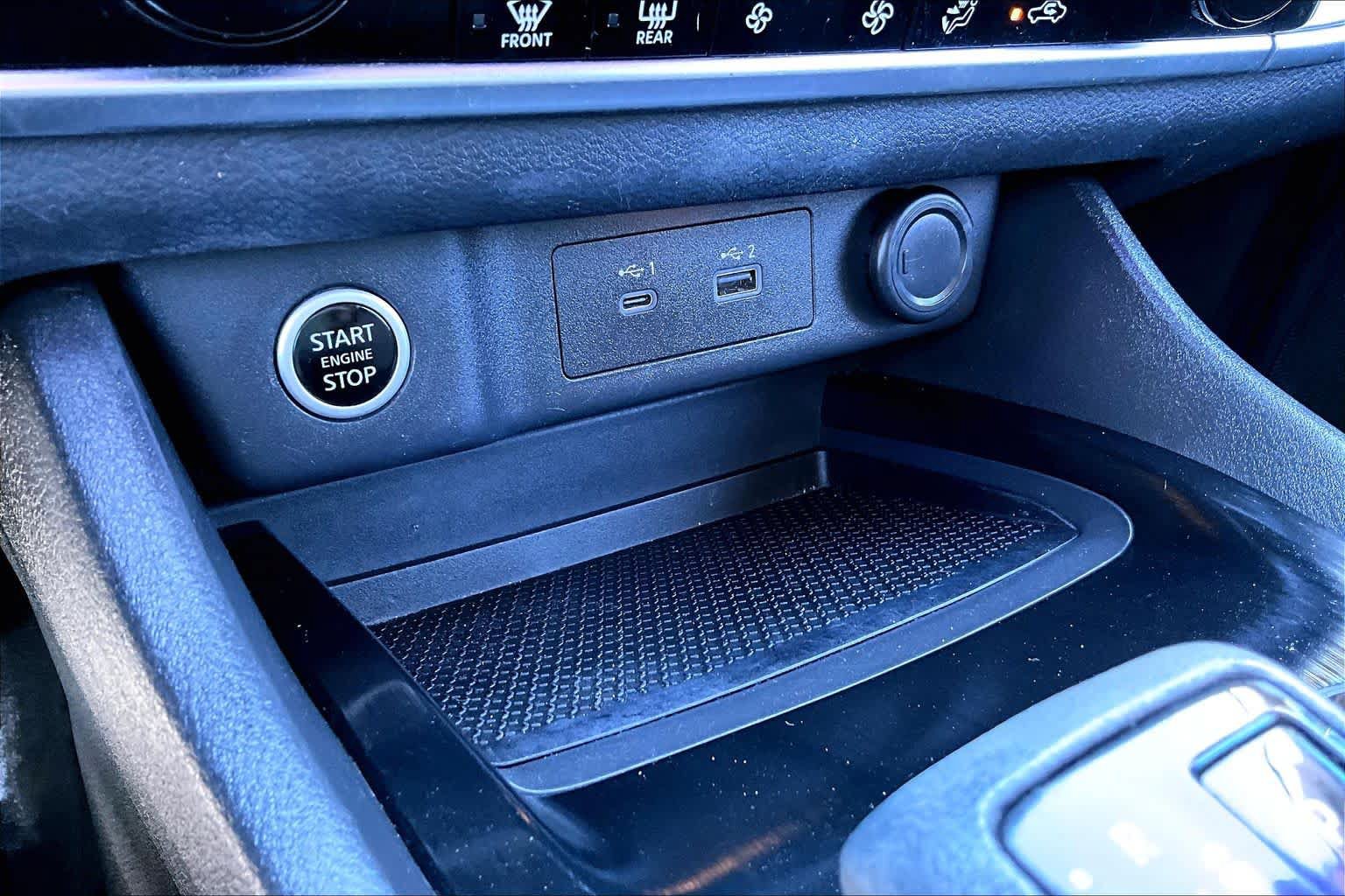 Used 2021 Nissan Rogue SV FWD image 32