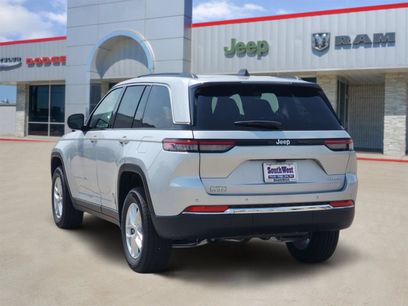 New 2026 Jeep Grand Cherokee Laredo