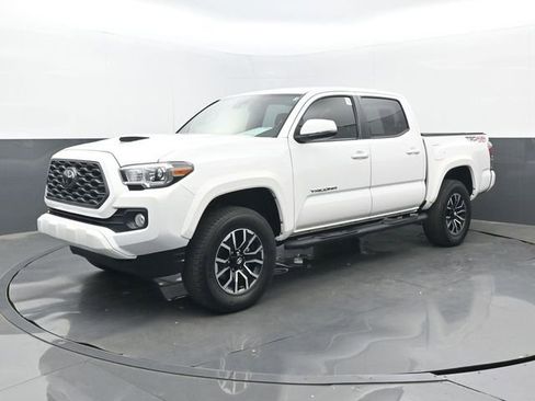 Used 2021 Toyota Tacoma TRD Sport w/ Technology Package AWD/4WD image 25