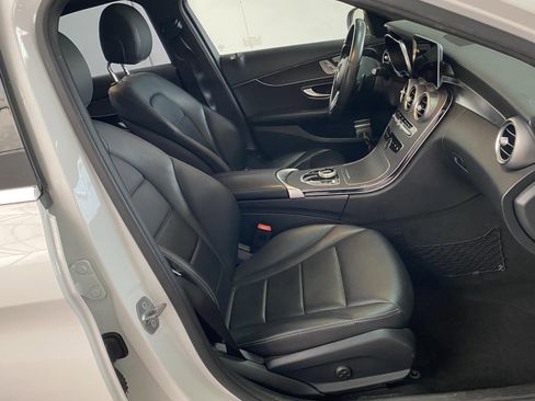 Used 2020 Mercedes-Benz C 300 4MATIC Sedan image 9