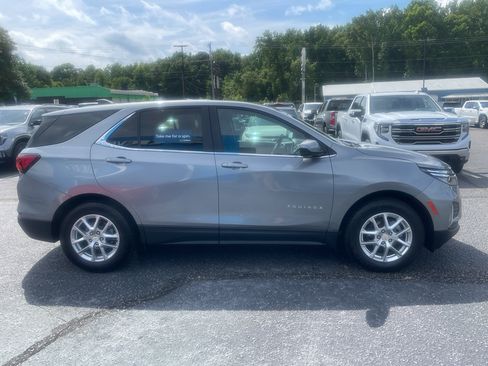 Certified 2024 Chevrolet Equinox LT FWD image 2