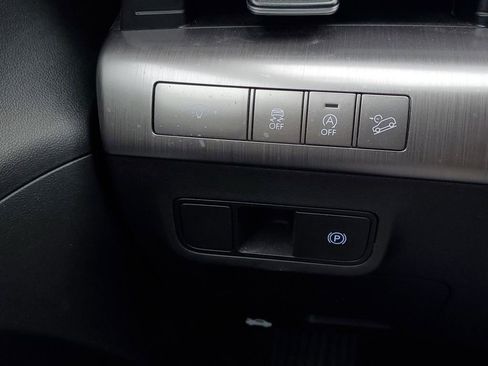Used 2025 Hyundai Kona SE AWD/4WD image 16