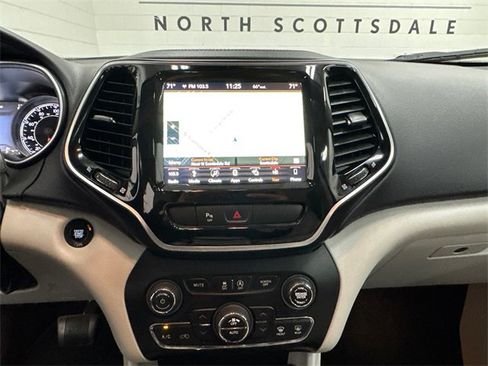 Used 2019 Jeep Cherokee Limited w/ Trailer Tow Group image 17