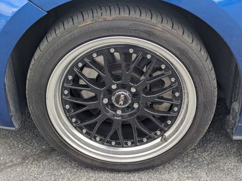 Used 2017 Ford Mustang Coupe RWD image 14