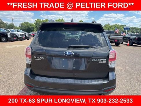 Used 2017 Subaru Forester 2.5i Premium AWD/4WD image 4
