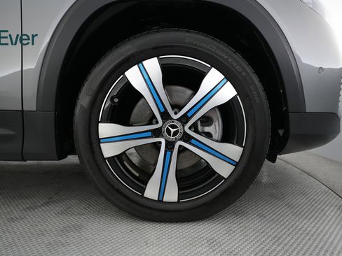 Used 2022 Mercedes-Benz EQB 350 4MATIC image 20