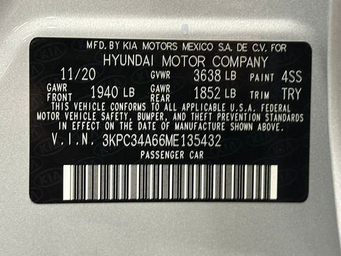 Used 2021 Hyundai Accent Limited image 31