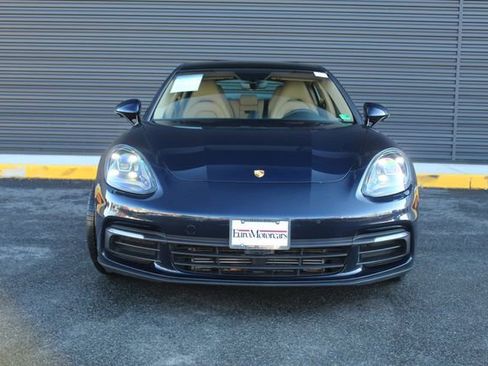 Used 2019 Porsche Panamera 4 image 11
