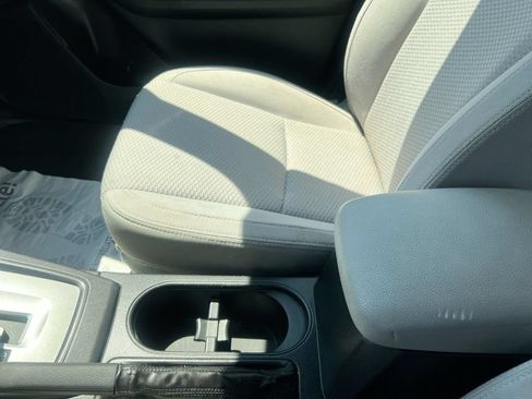 Used 2015 Subaru Forester 2.5i AWD/4WD image 20
