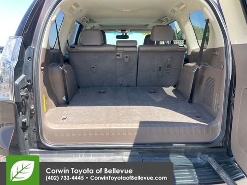 Used 2016 Lexus GX 460 w/ Premium Package AWD/4WD image 29