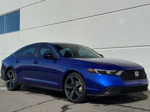 Used 2025 Honda Accord Sport image 7