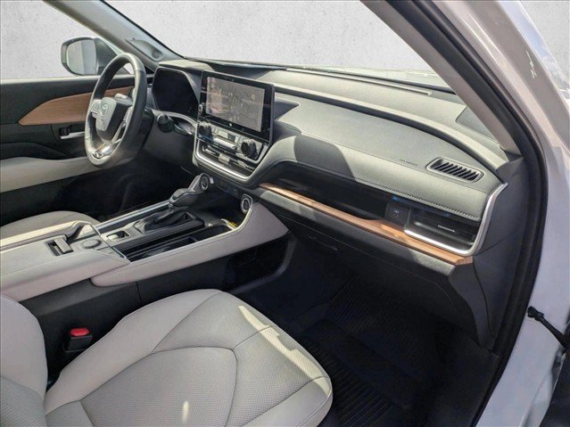 Used 2026 Toyota Grand Highlander AWD Hybrid image 20