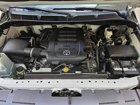 Used 2015 Toyota Tundra SR5 RWD image 30