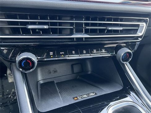 Certified 2024 Chevrolet Traverse Z71 image 16