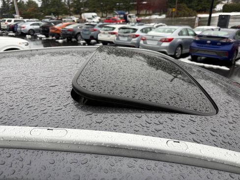 Used 2021 Honda HR-V EX image 9