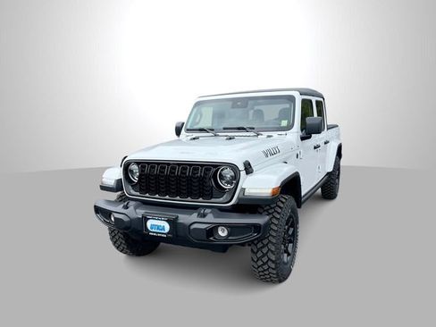 Used 2025 Jeep Gladiator Sport AWD/4WD image 1