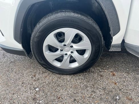 Certified 2024 Toyota RAV4 LE image 29